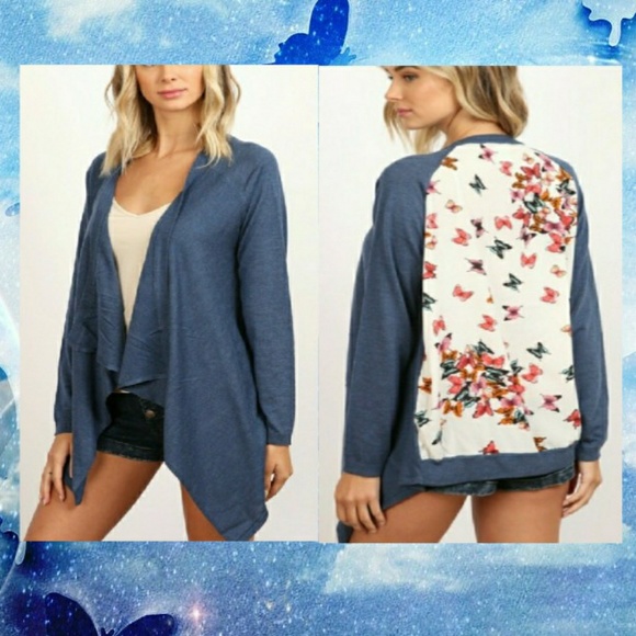🦋Navy cardigans w/butterfly print - Picture 1 of 2